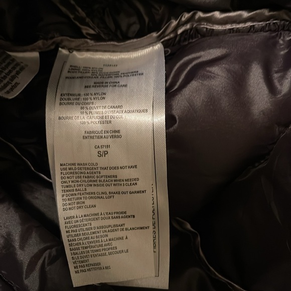 Andrew Marc, packable, 650 Fill, 90% duck down, velvet lined collar, zip pockets - Picture 11 of 13